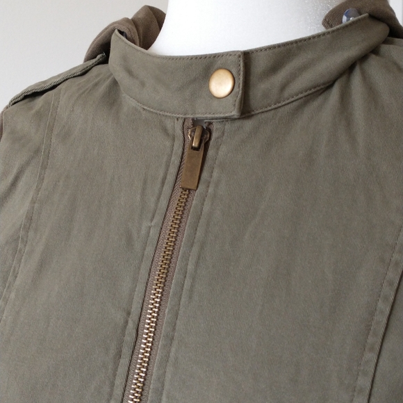 Guess Jacket Medium - Picture 7 of 10